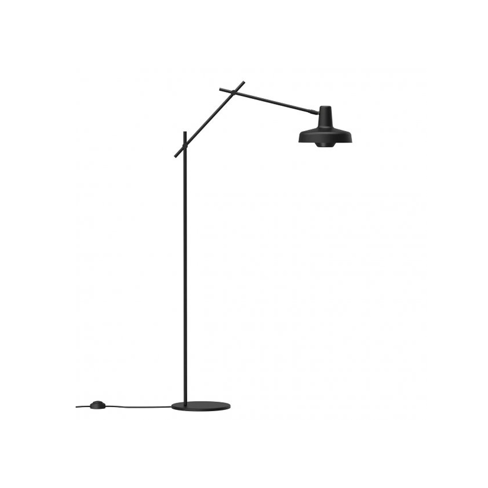 Arigato golvlampa, black